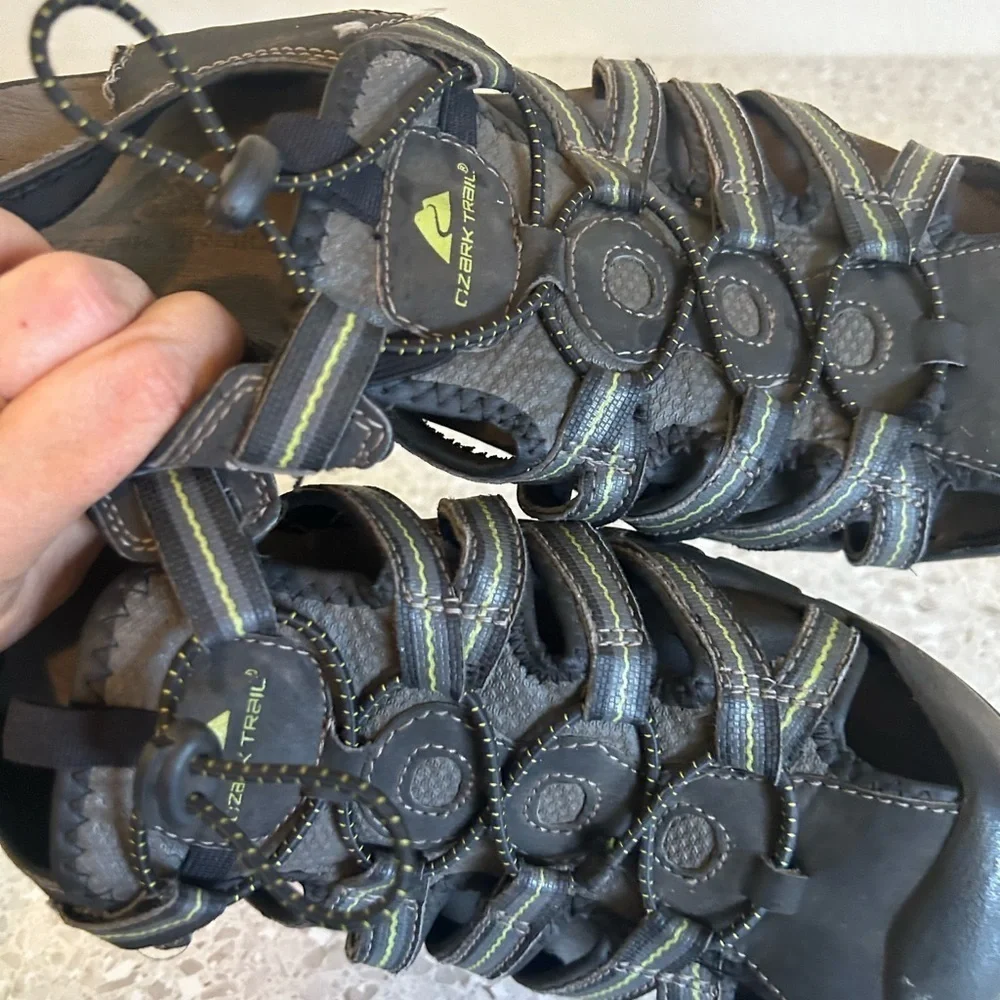 Ozark Trail Men's Size 12 Black Sandals outdoor hiking